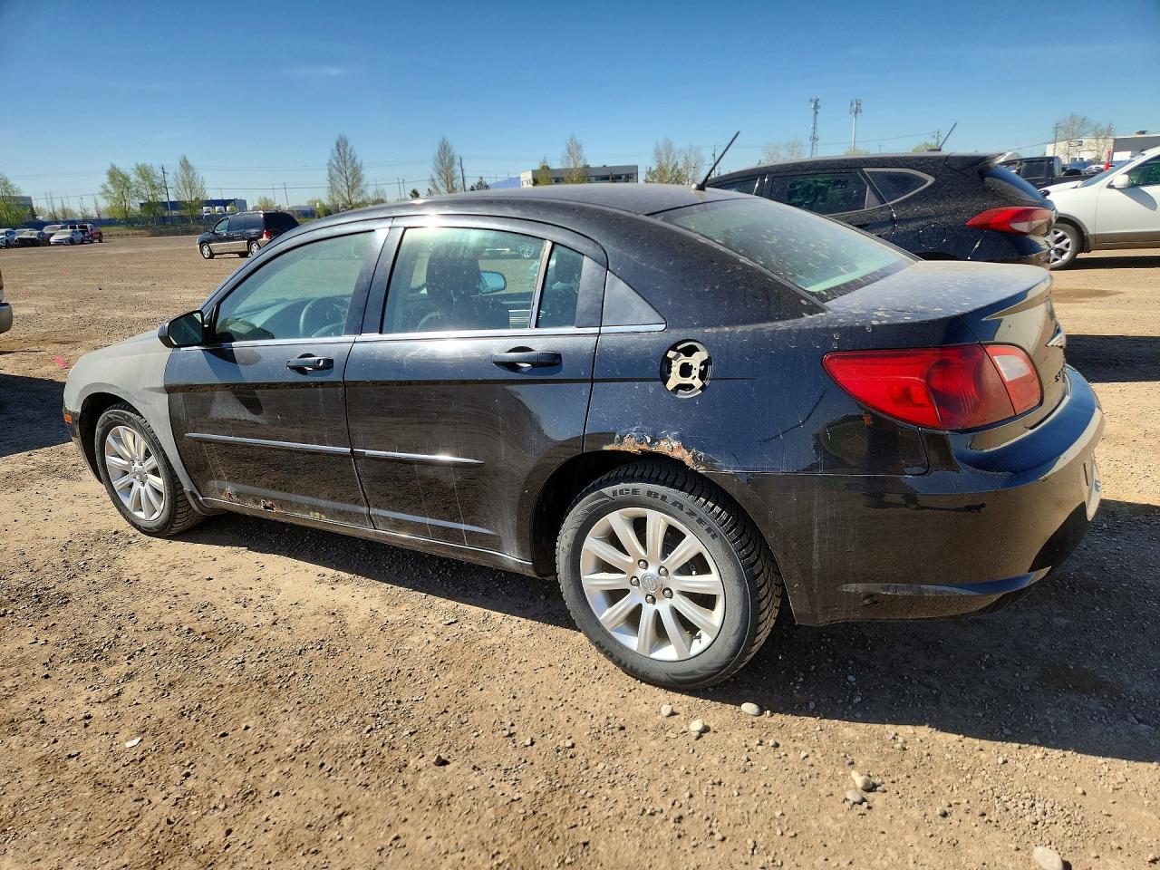 2010 CHRYSLER Sebring VIN 1C3CC4FB1AN197354 photo 2