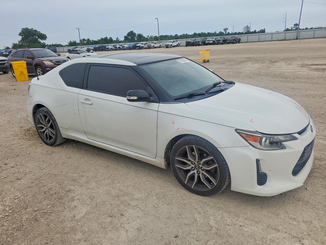 2015 Scion Tc VIN JTKJF5C76FJ003456 photo 4