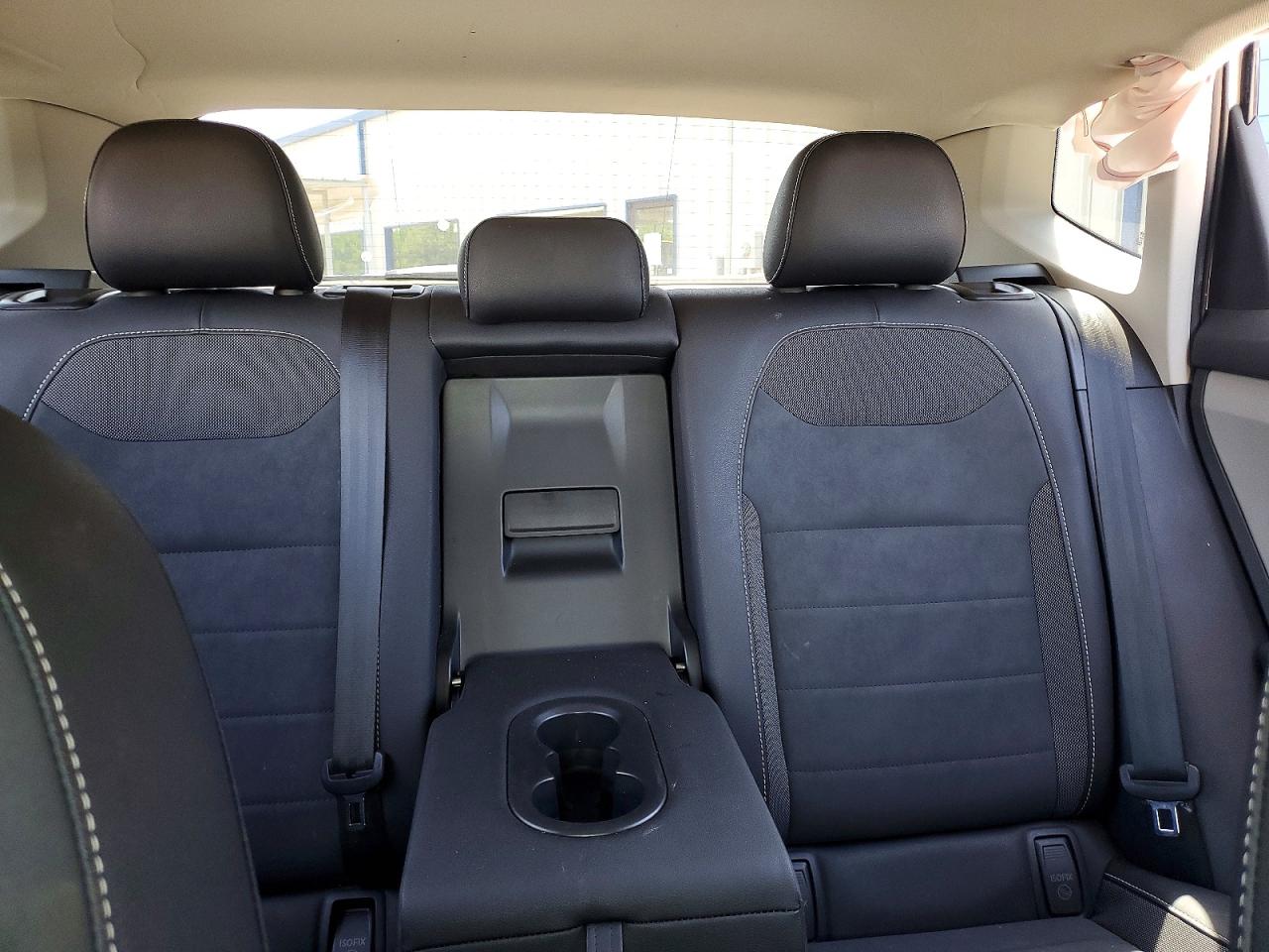 2024 Volkswagen All other VIN 3VVSX7B25RM022597 photo 10