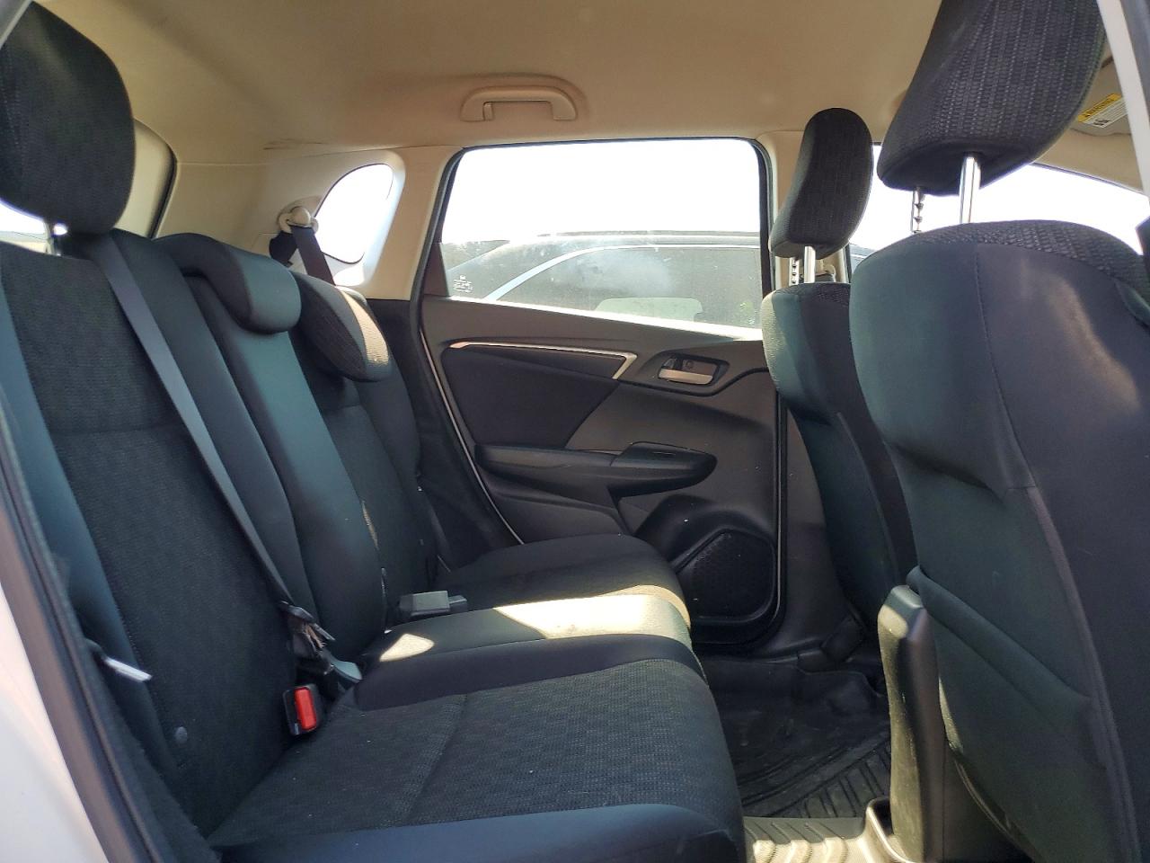 2016 Honda Fit VIN JHMGK5H59GX003260 photo 10