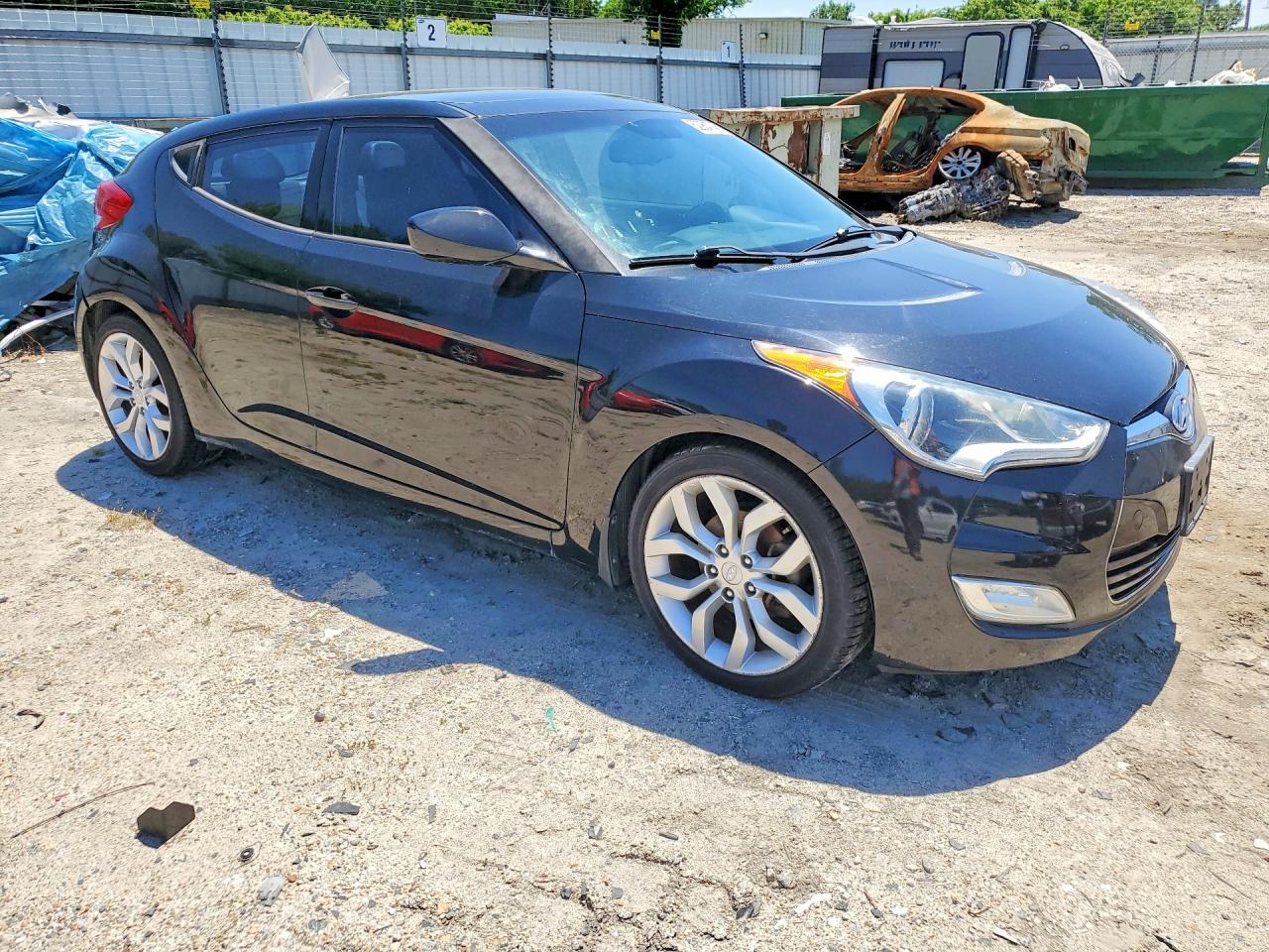 2015 HYUNDAI Veloster VIN KMHTC6AD8FU225465 photo 4