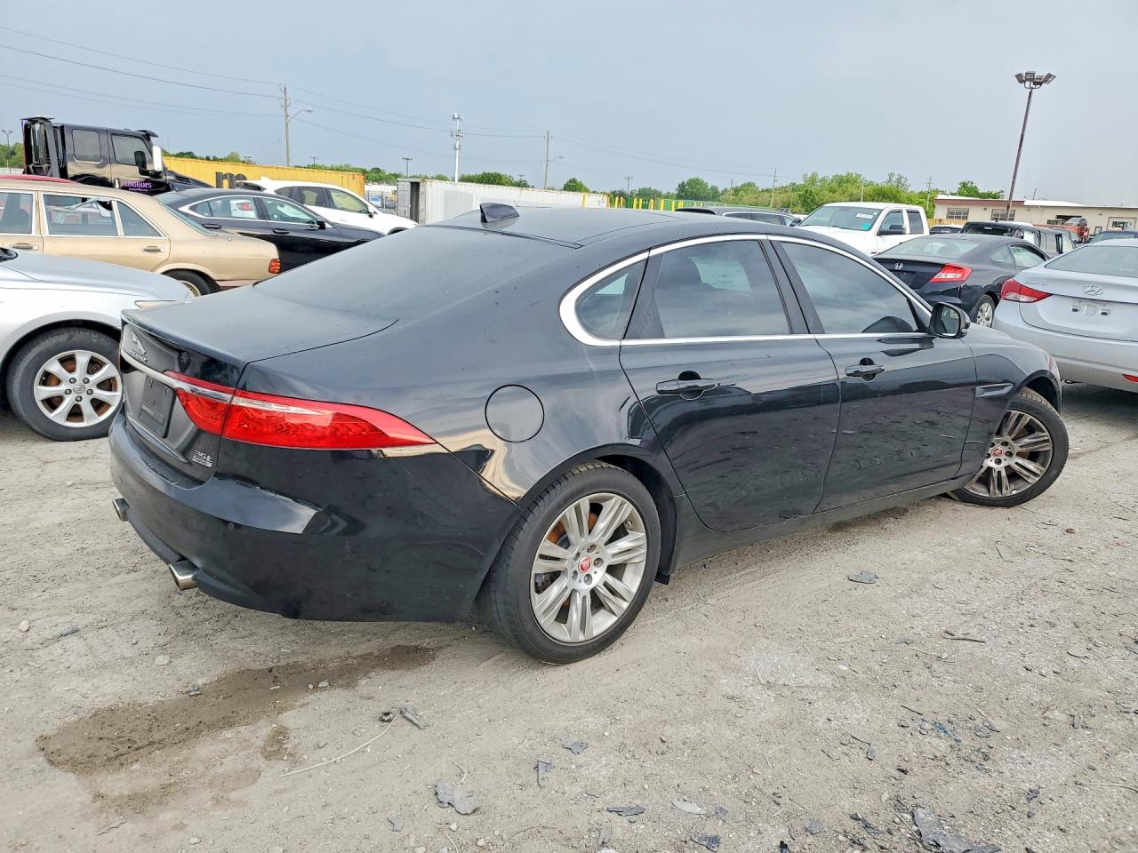 2017 Jaguar Xf VIN SAJBD4BV5HCY30076 photo 3