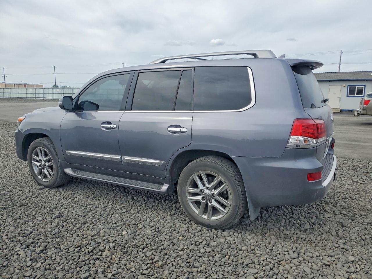 2014 Lexus Lx570 VIN JTJHY7AXXE4159251 photo 2