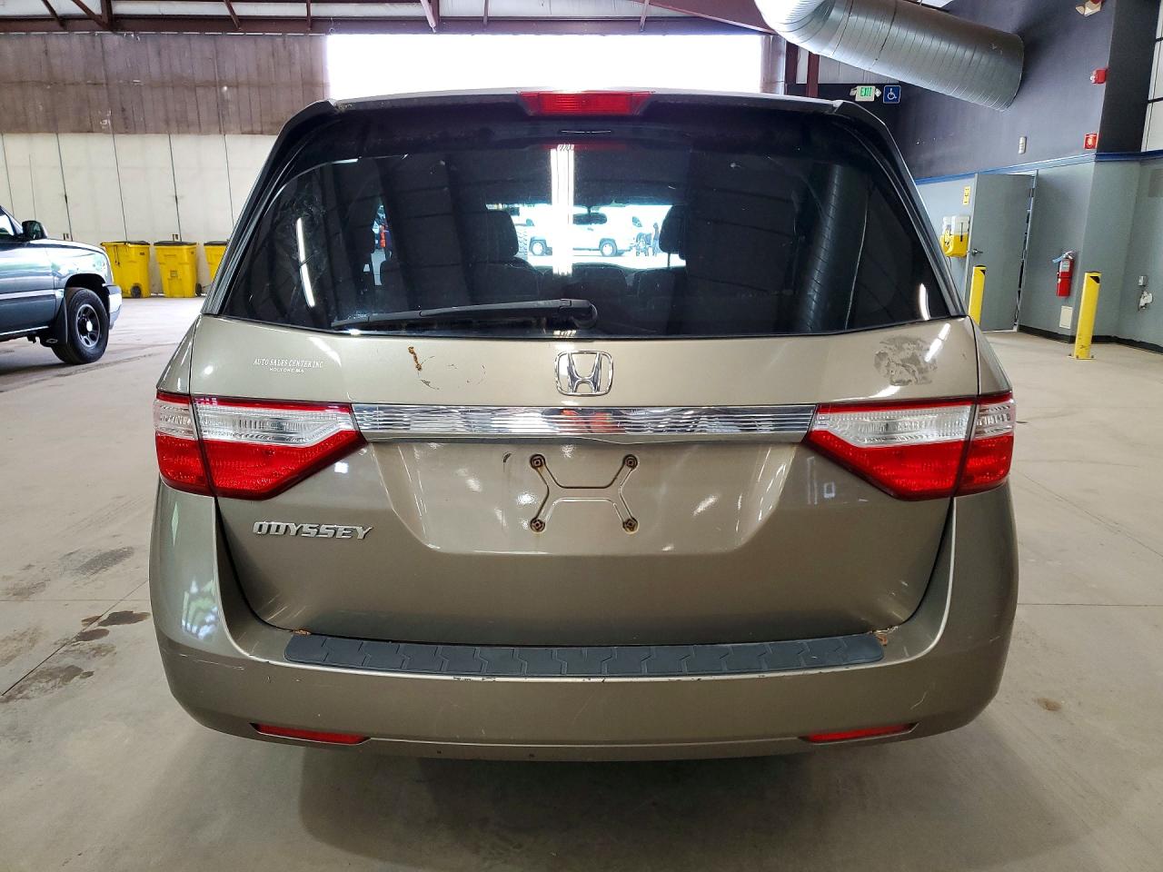 2011 Honda All models VIN 5FNRL5H26BB040475 photo 6