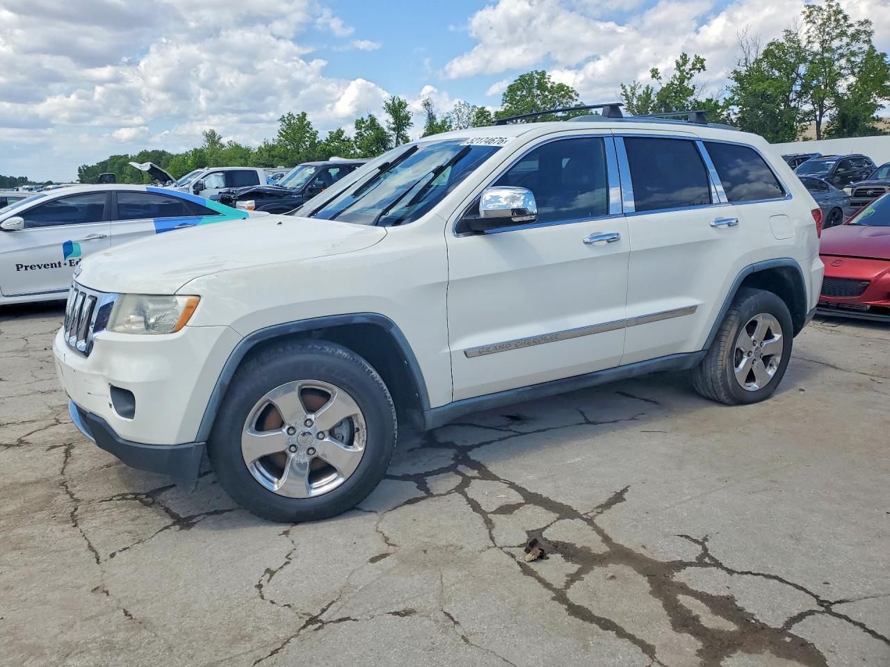 2011 Jeep Cherokee VIN 1J4RR5GG3BC655598 photo 1