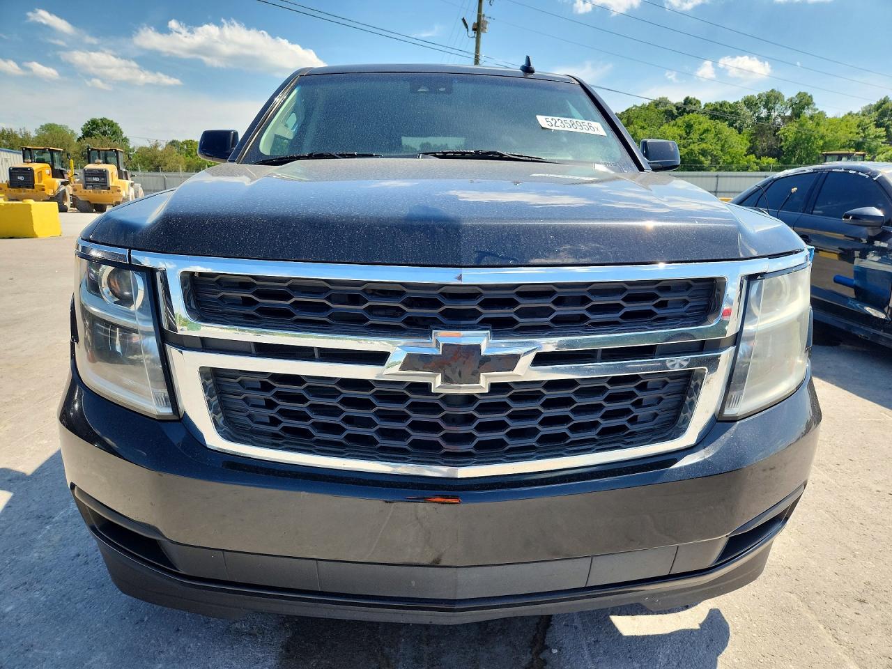 2020 Chev Suburban VIN 1GNSCHKC1LR301602 photo 5