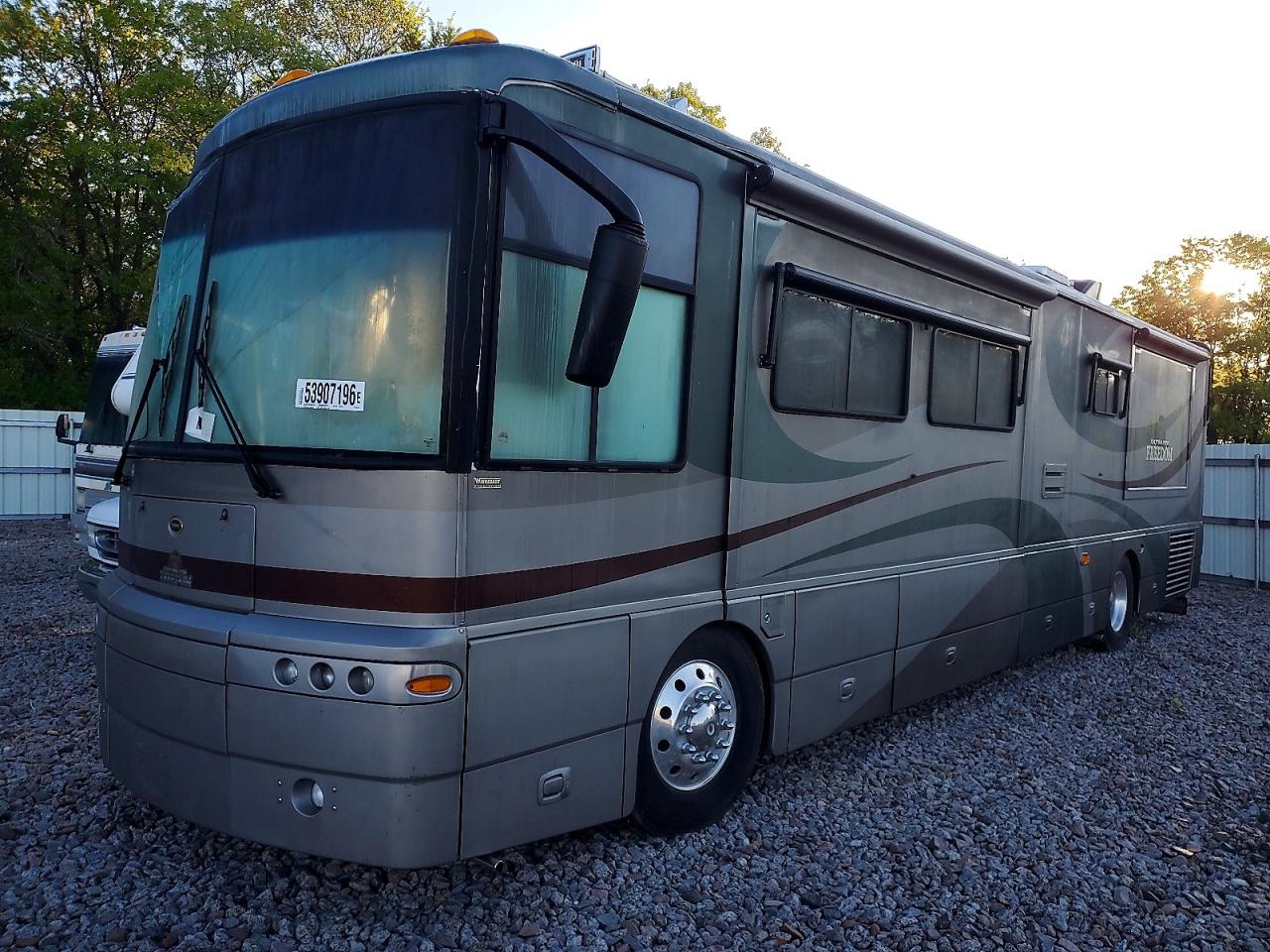 2004 SPARTAN All other VIN 4VZBR1D944C047192 photo 2