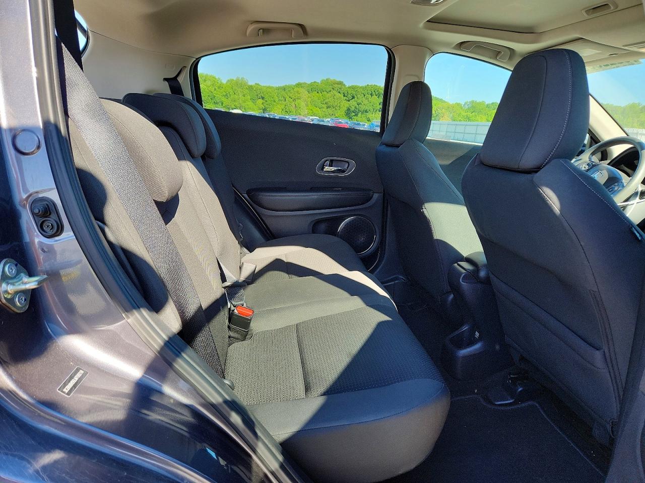2020 Honda Hr-v VIN 3CZRU6H56LM709218 photo 11