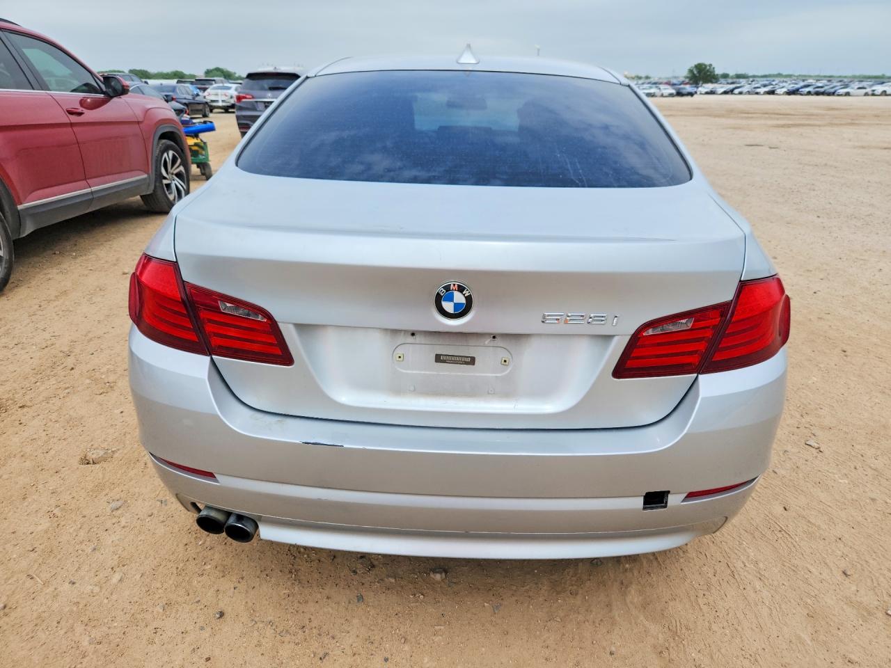 2012 BMW 5 series VIN WBAXH5C52CDW08771 photo 6