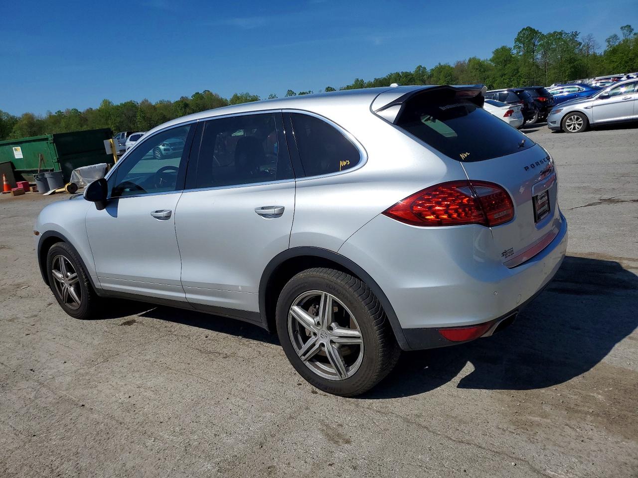 2011 Porsche Cayenne VIN WP1AB2A25BLA45834 photo 2