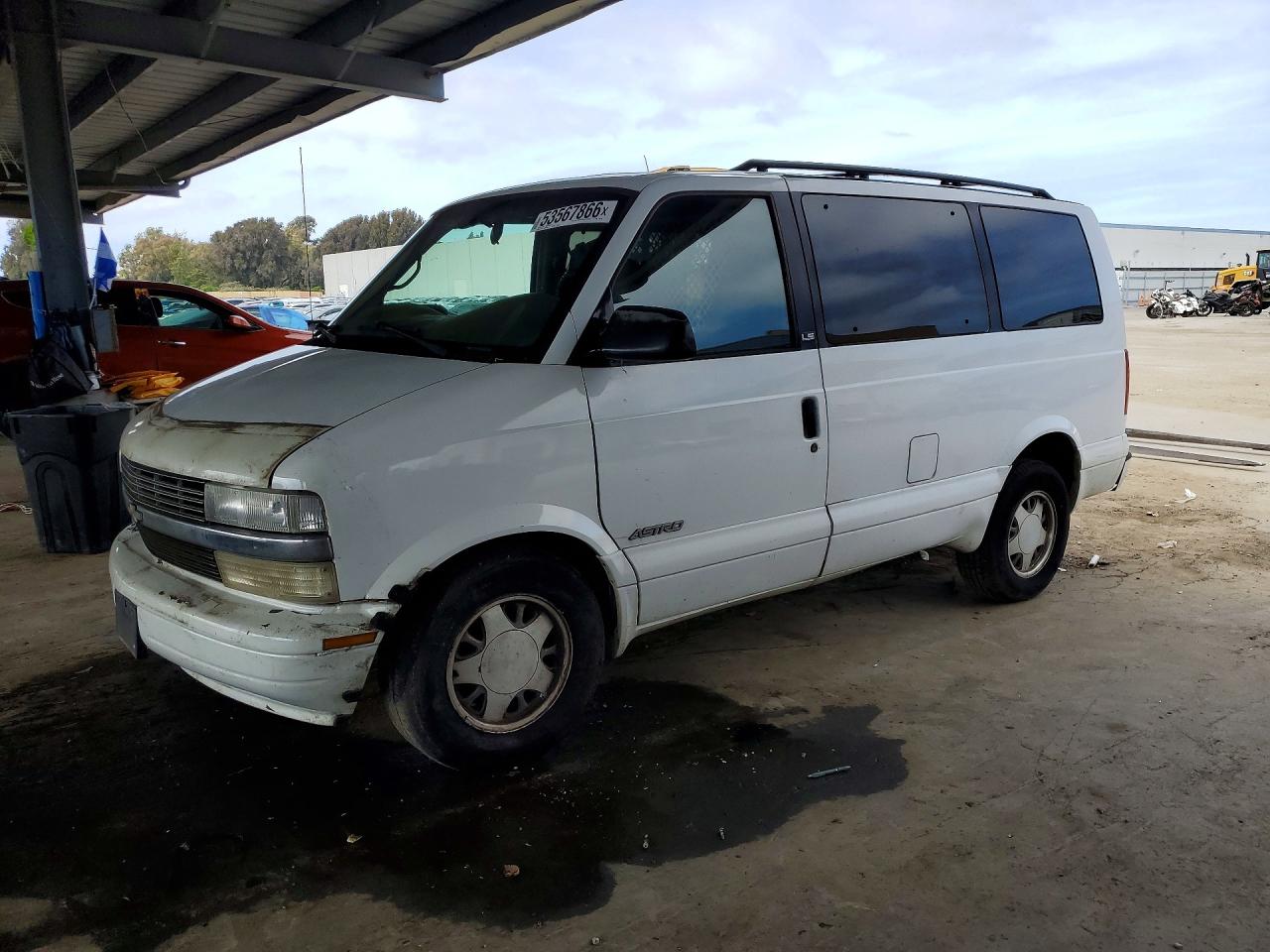 2000 CHEV Astro VIN 1GNDM19W6YB100758 photo 1