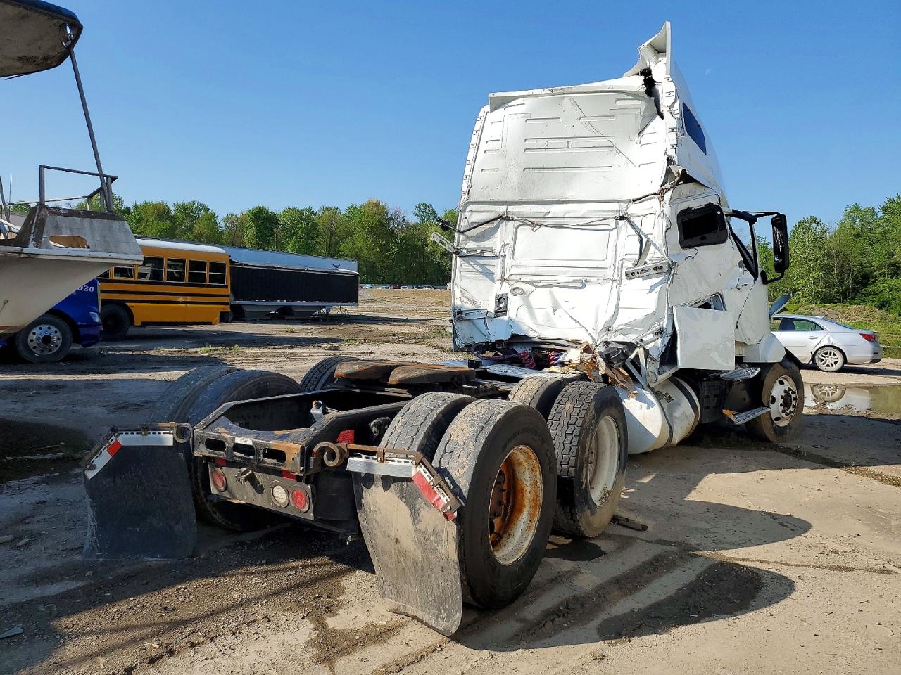 2019 VOLVO Vn VIN 4V4NC9TH9KN234005 photo 4