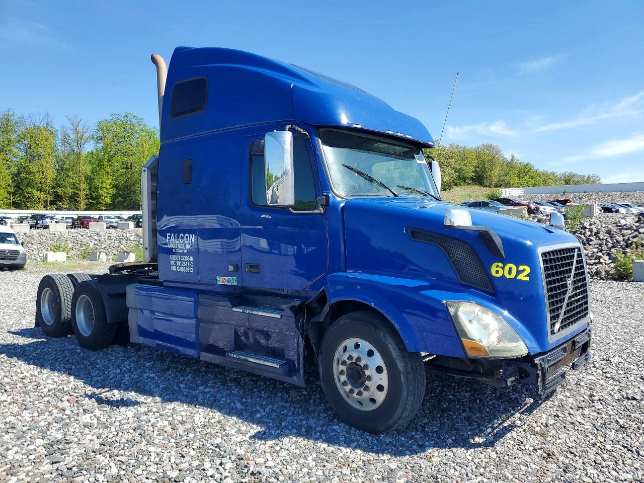 2016 Volvo Vn VIN 4V4NC9TH3GN938613 photo 1