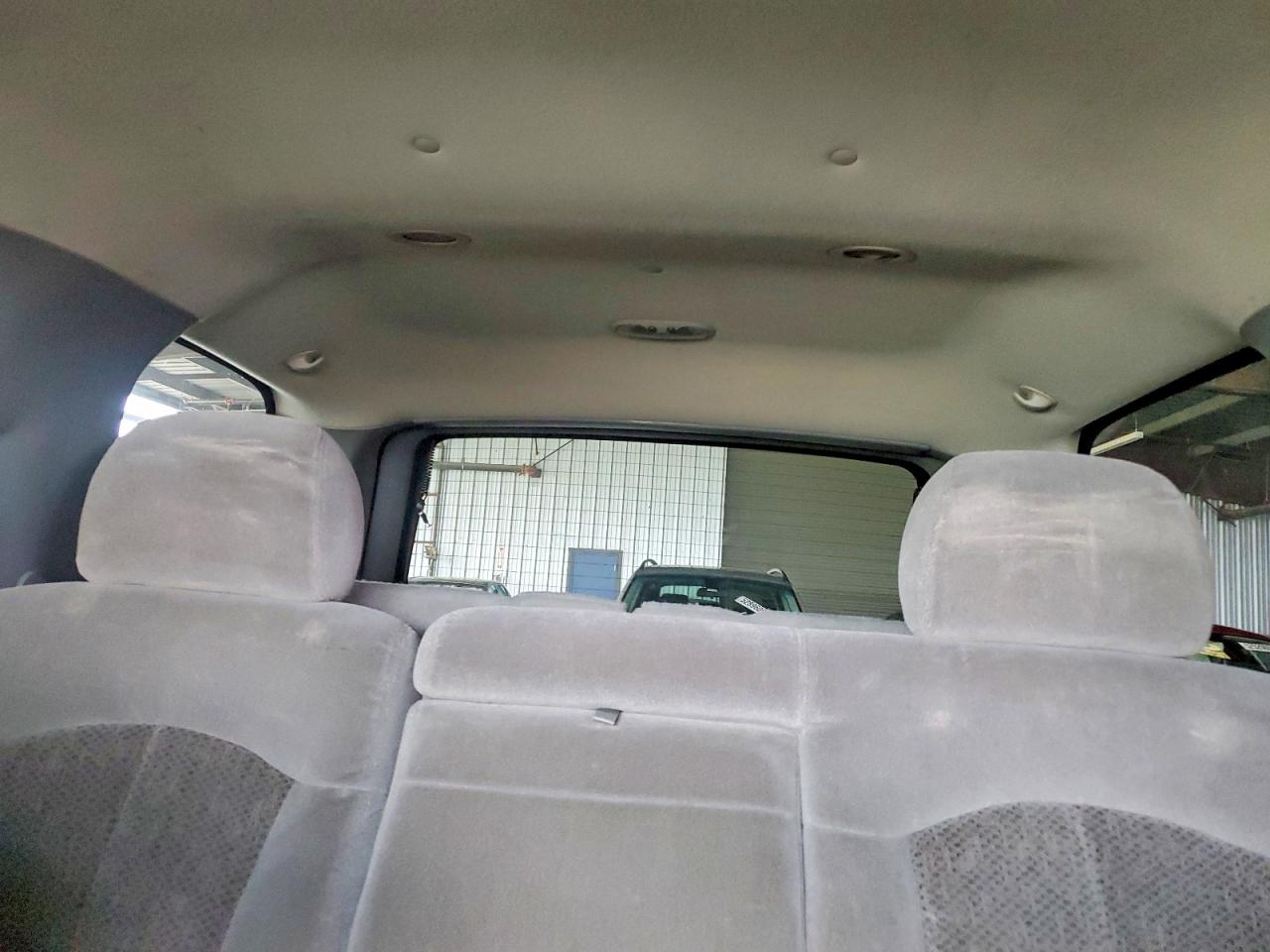 2001 Chevrolet Tahoe k150 VIN 1GNEK13T41J205223 photo 10