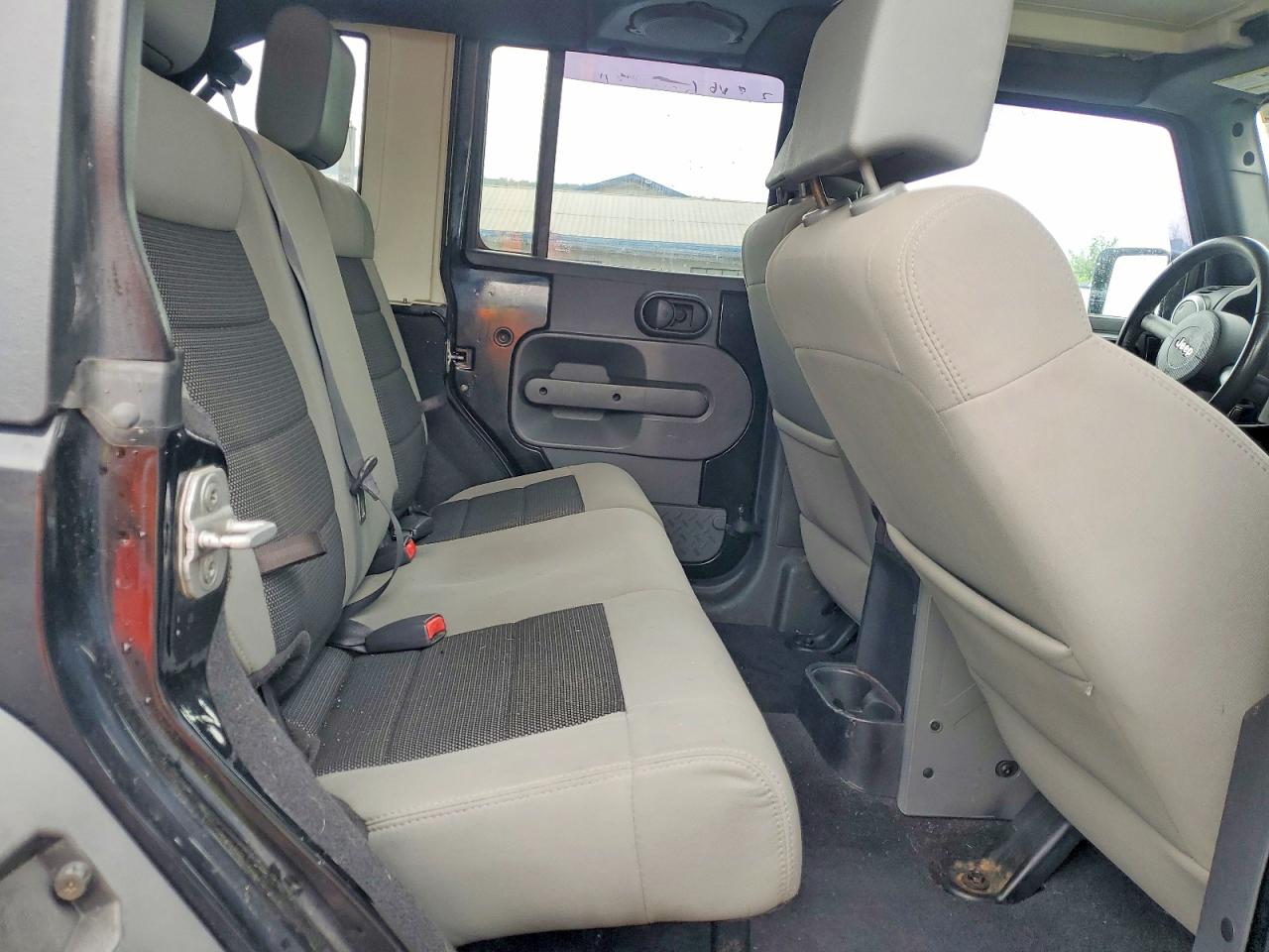 2010 Jeep Wrangler / VIN 1J4BA5H19AL162283 photo 11