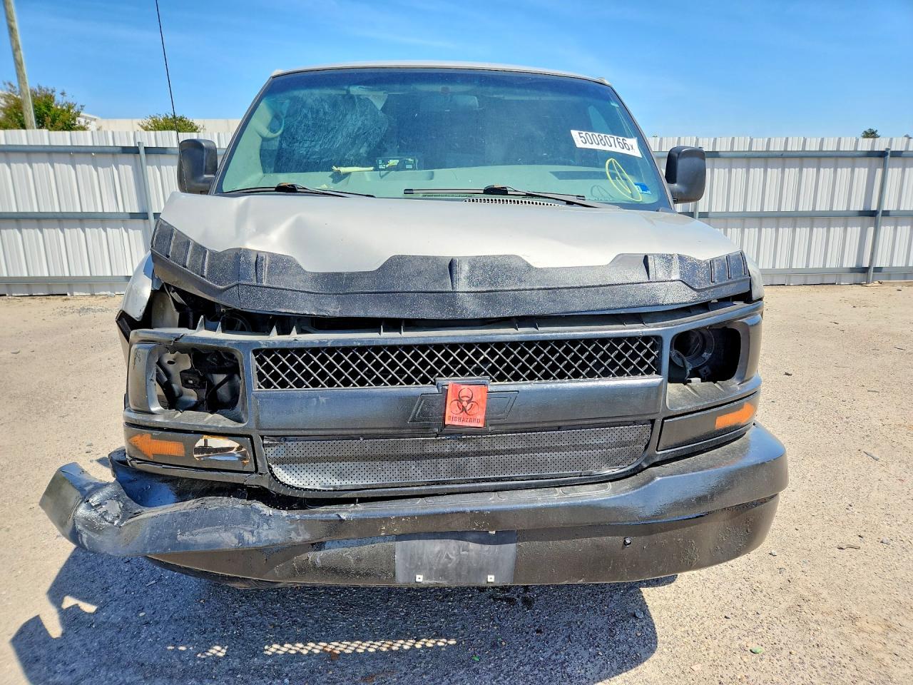 2005 Chev Express VIN 1GCGG25U951248878 photo 5