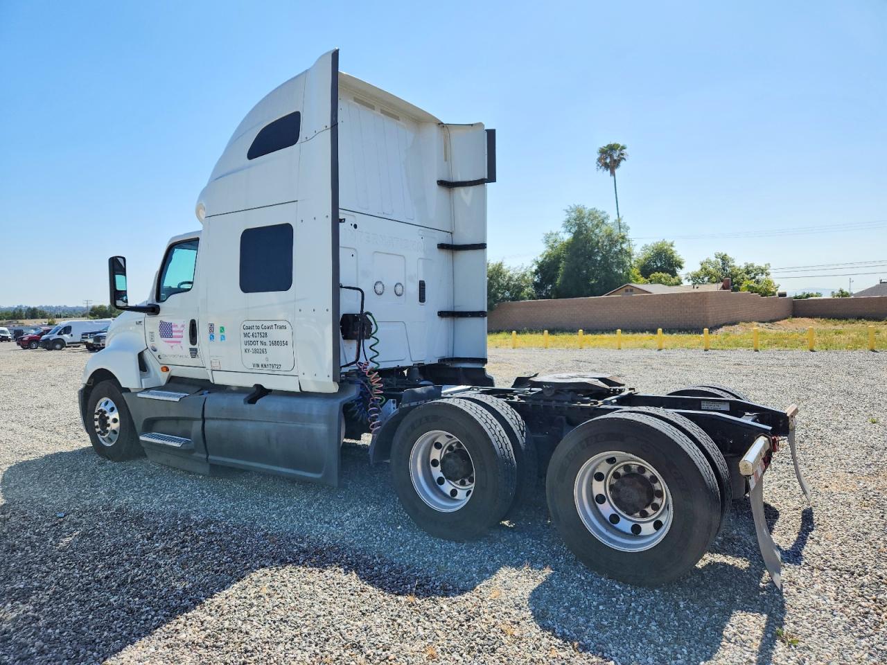 2019 International All other VIN 3HSDZAPR4KN179727 photo 3