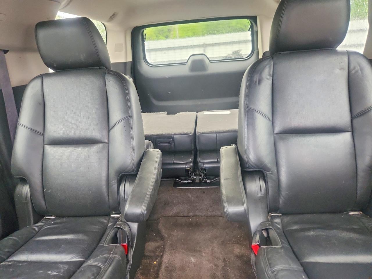 2011 Cadillac Escalade VIN 1GYS4HEF6BR127952 photo 10
