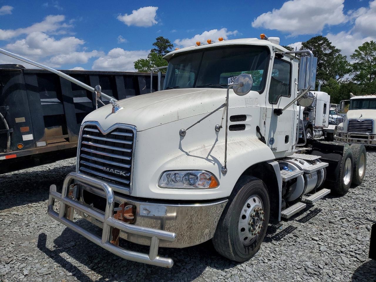 2015 MACK All other VIN 1M1AW09Y5FM052334 photo 2