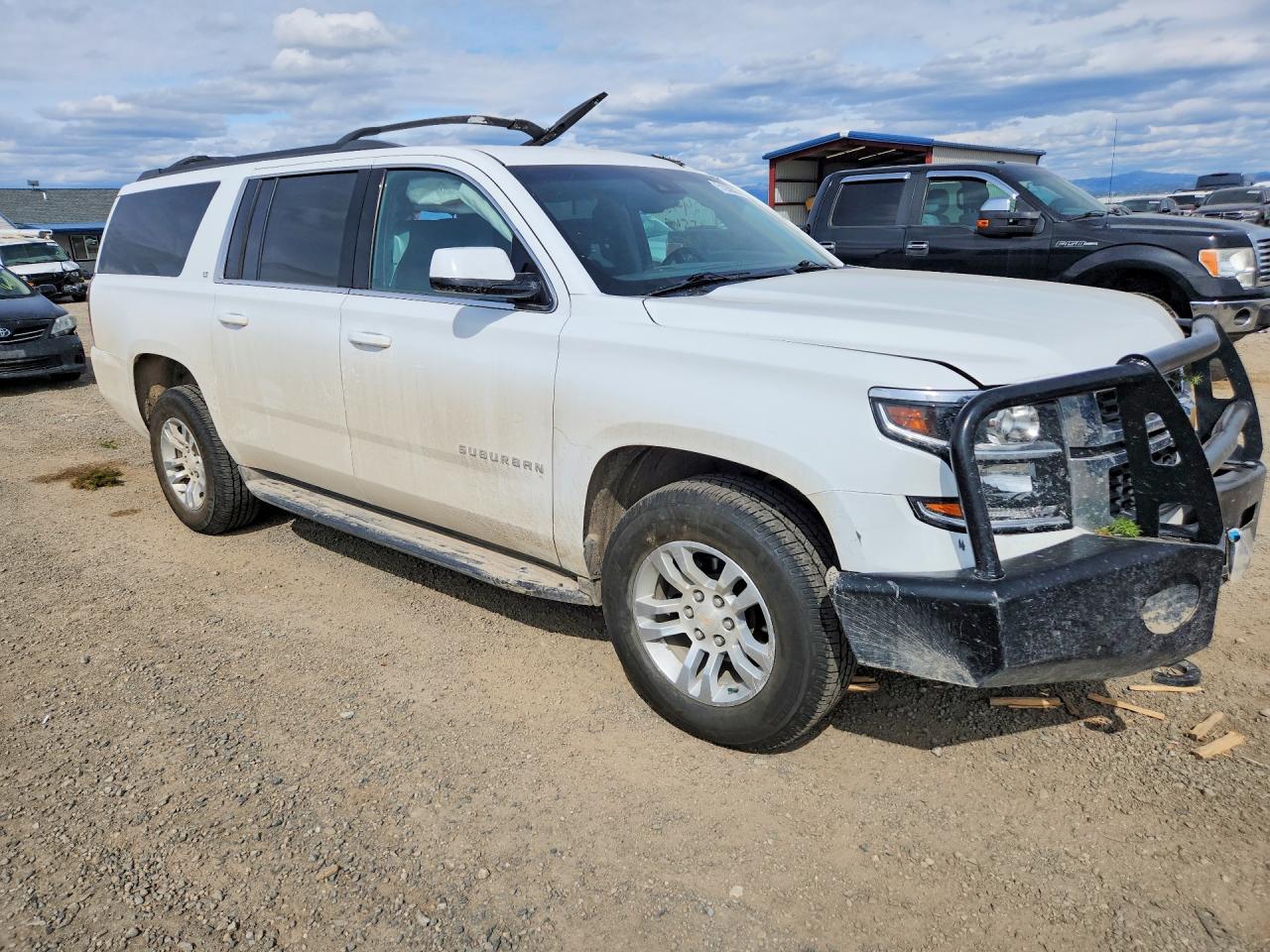 2020 Chevrolet Suburban VIN 1GNSKHKC6LR169195 photo 4