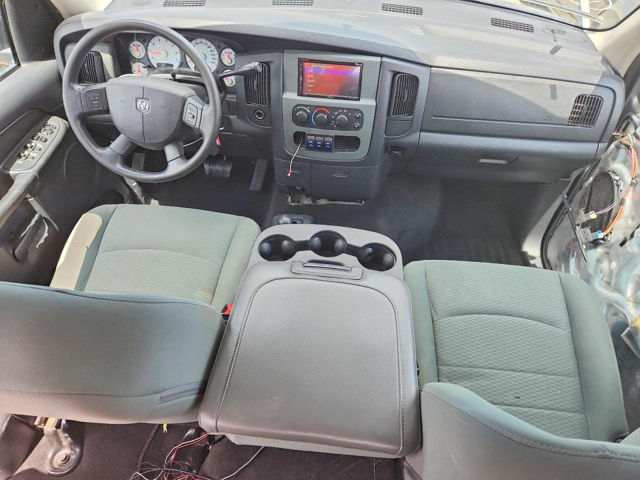 2004 DODGE Ram 1500 VIN 1D7HU18DX4S669901 photo 8