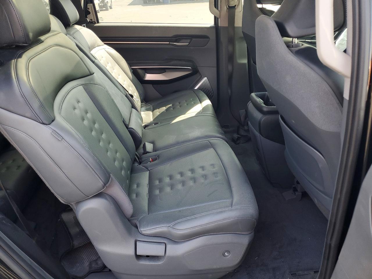 2025 Kia All other VIN 5XYAFFS58SG002445 photo 11