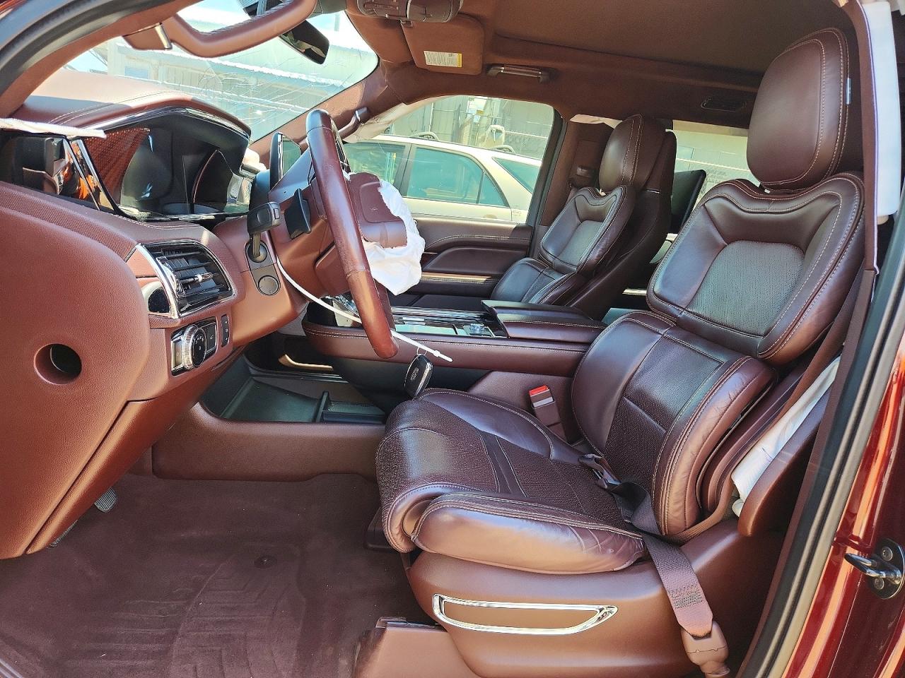 2019 Lincoln Navigator VIN 5LMJJ3TT9KEL16682 photo 7