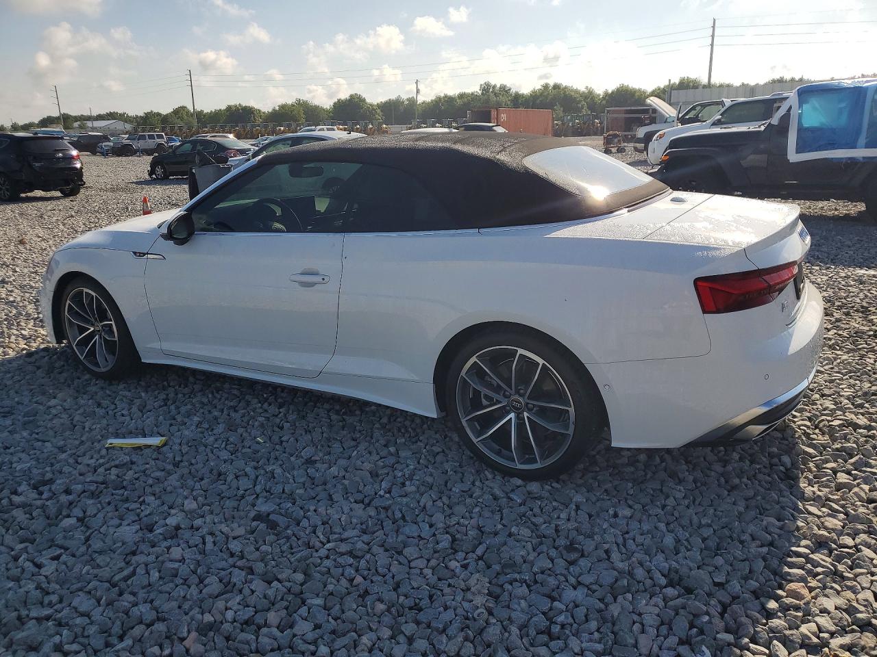 2024 Audi A5 VIN WAU5AGF5XRN001040 photo 2