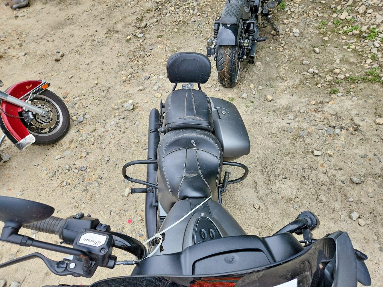 2020 INDIAN Motorcycle VIN 56KTCDBBXL3385008 photo 5