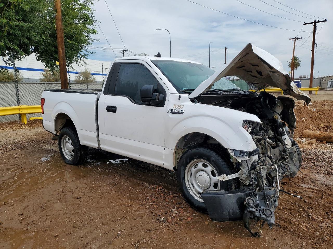 2020 Ford F150 VIN 1FTMF1C52LKF11392 photo 4