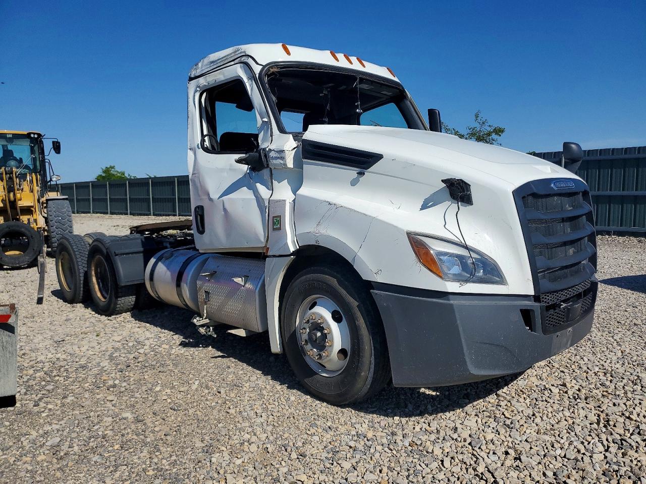 2024 FREIGHTLINER All other VIN 3AKJHLDV0RSUS8115 photo 1