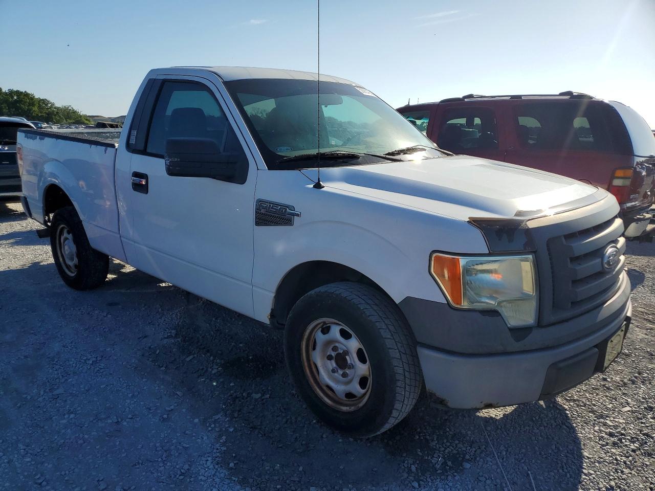2010 Ford F150 VIN 1FTMF1CW5AKB37351 photo 4