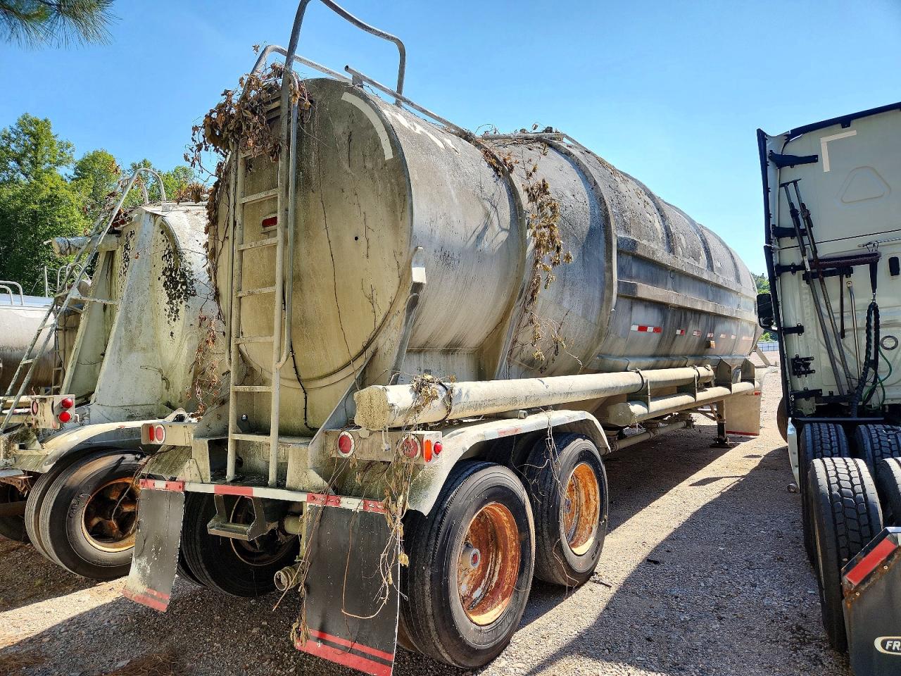 2004 HEIL Trailer VIN 5HTSP412149W85828 photo 4