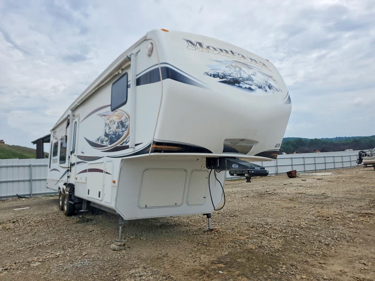 2013 KEYSTONE Montana VIN 4YDF35821D4700593 photo 9