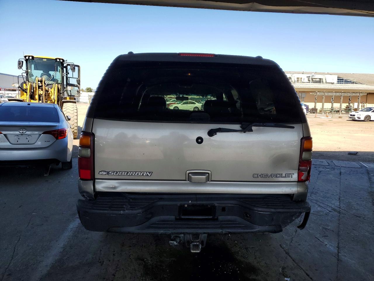 2002 CHEVROLET Suburban VIN 1GNFK16T52J266050 photo 6