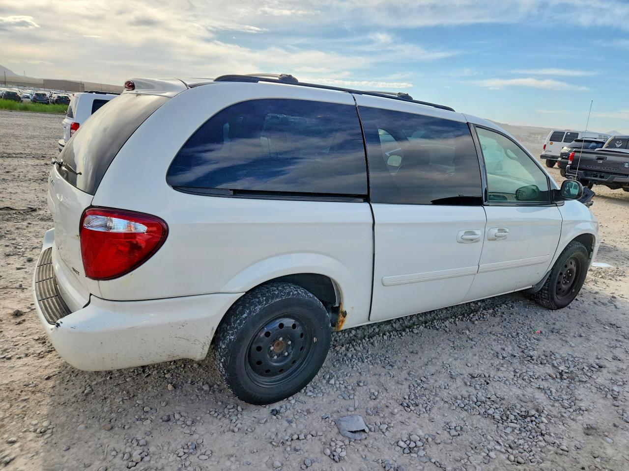 2006 Dodge Caravan VIN 2D4GP44L16R841414 photo 3