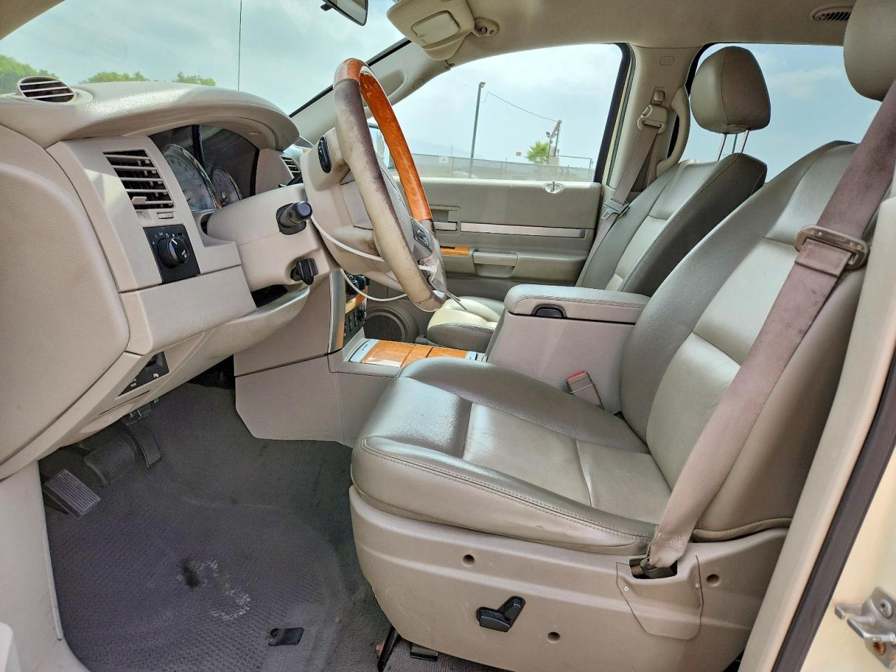 2008 CHRYSLER Aspen VIN 1A8HX58298F158453 photo 7
