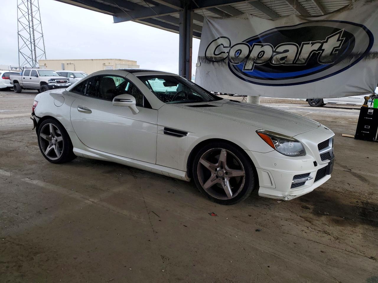 2013 Mercedes-Benz Slk-class VIN WDDPK5HA9DF055431 photo 4