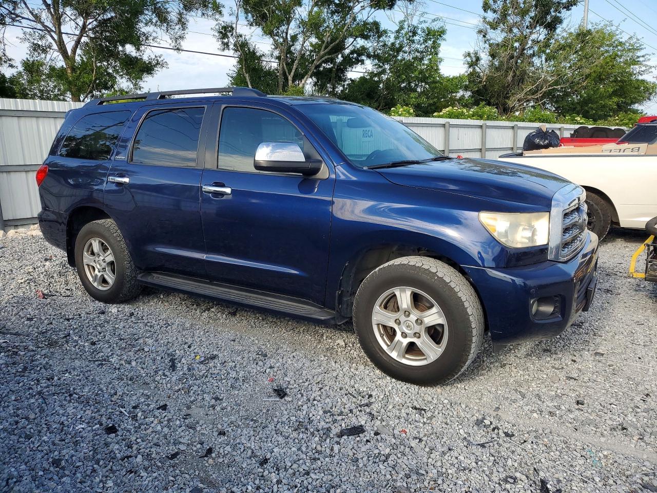 2008 Toyota Sequoia VIN 5TDZY68A38S007713 photo 4