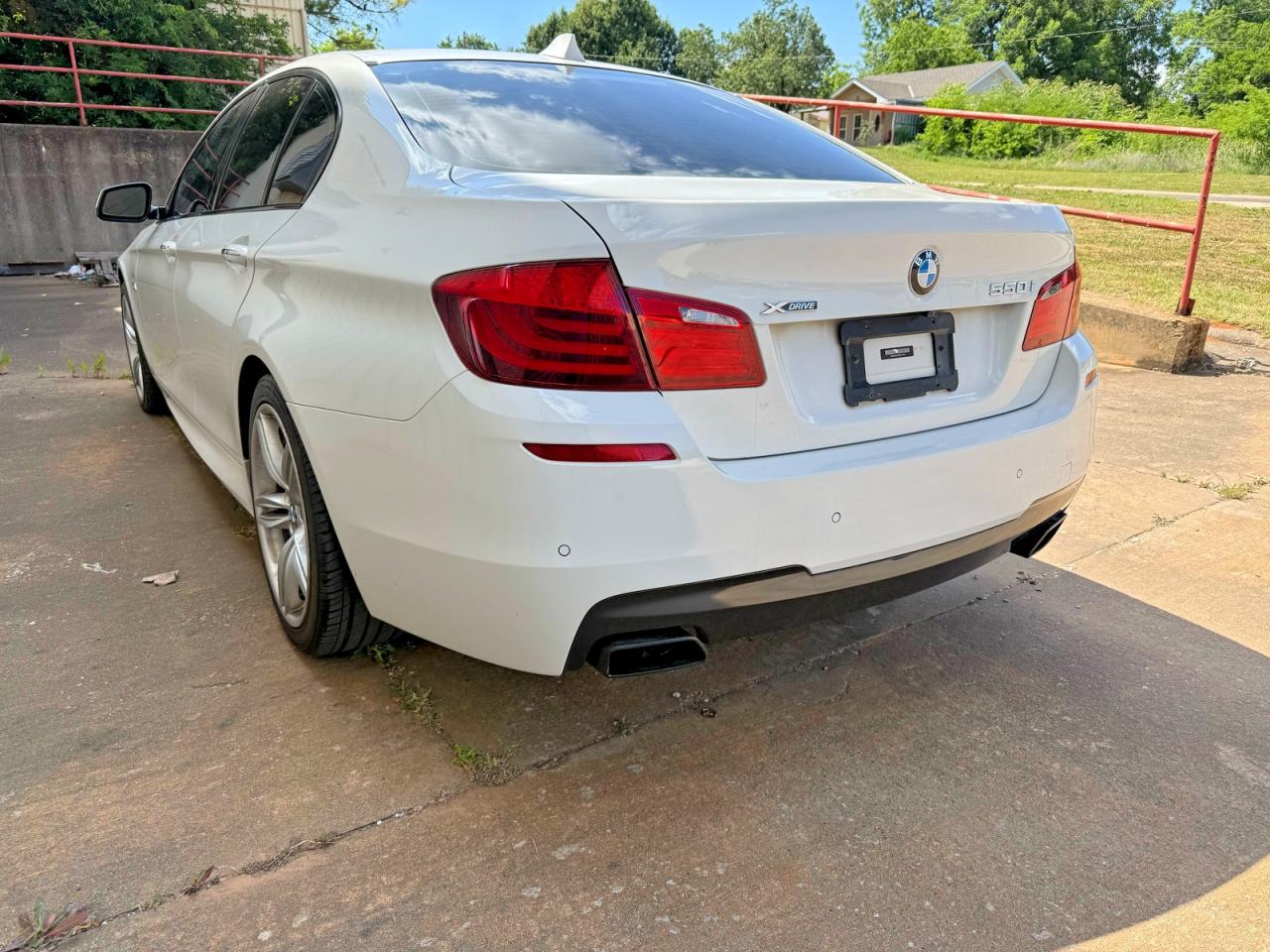 2013 BMW 5 series VIN WBAFU9C57DDY71810 photo 3