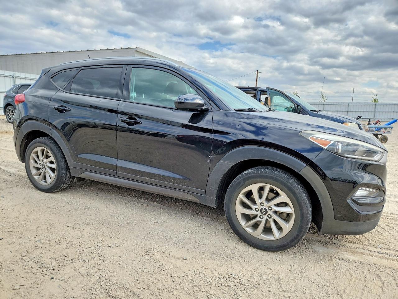 2016 Hyundai Tucson VIN KM8J3CA48GU058208 photo 4