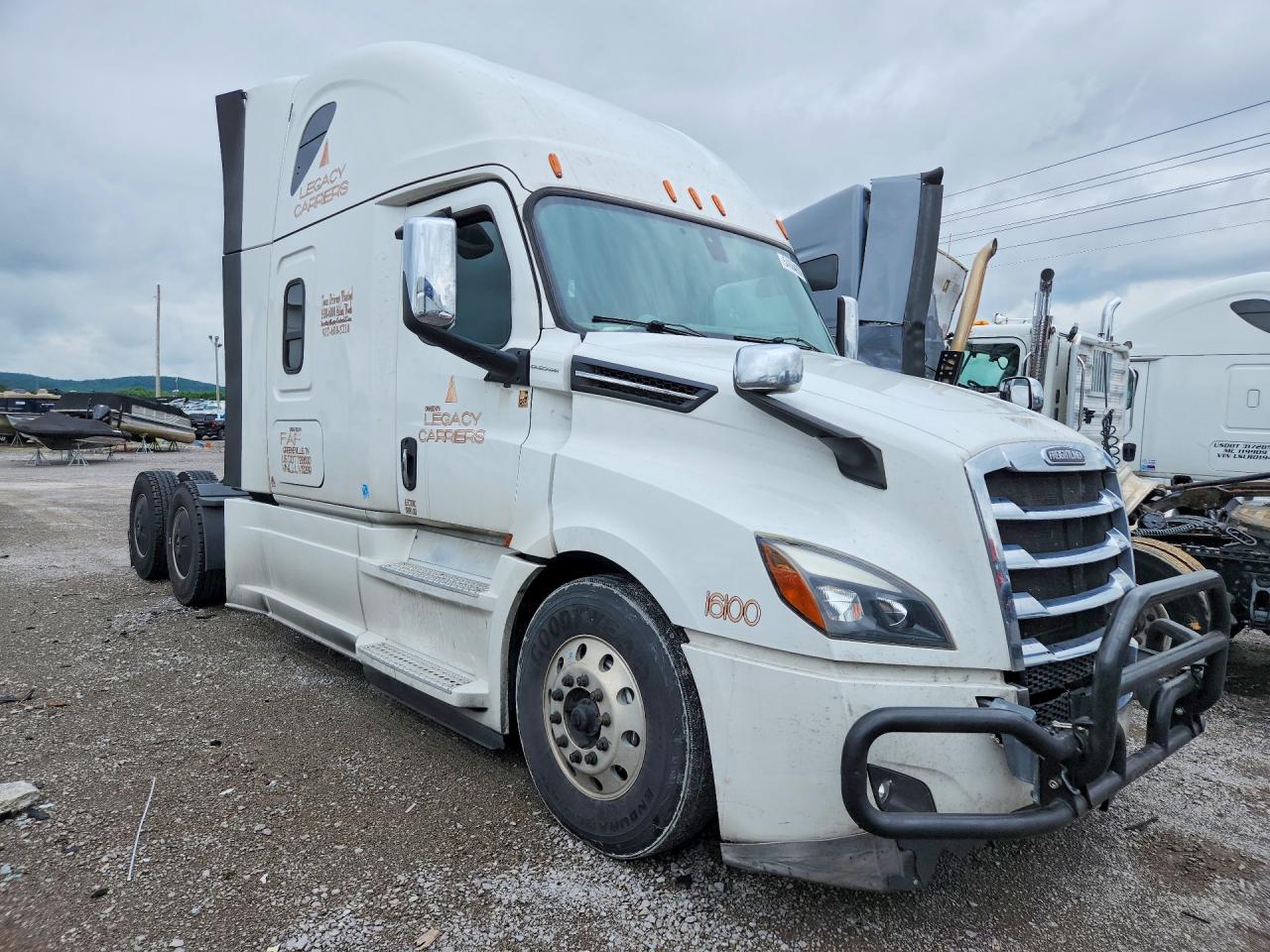 2020 FREIGHTLINER All other VIN 1FUJHHDR3LLLV5289 photo 4