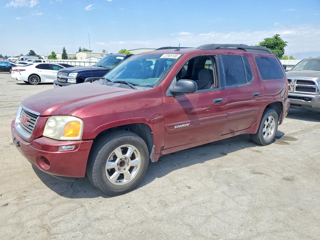 2005 GMC Envoy VIN 1GKES16S456110153 photo 1