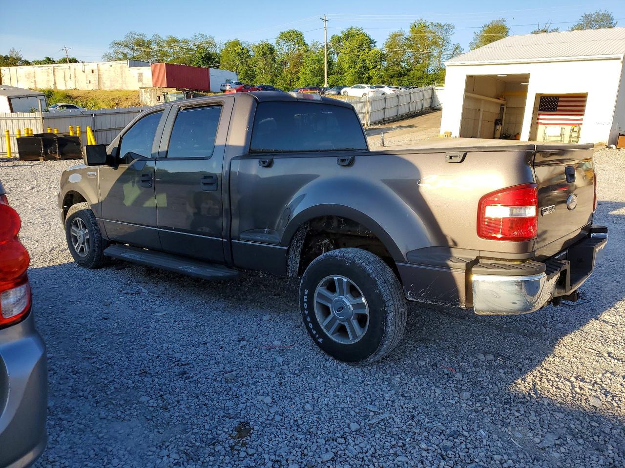 2007 Ford F150 VIN 1FTPW04547KD29740 photo 2