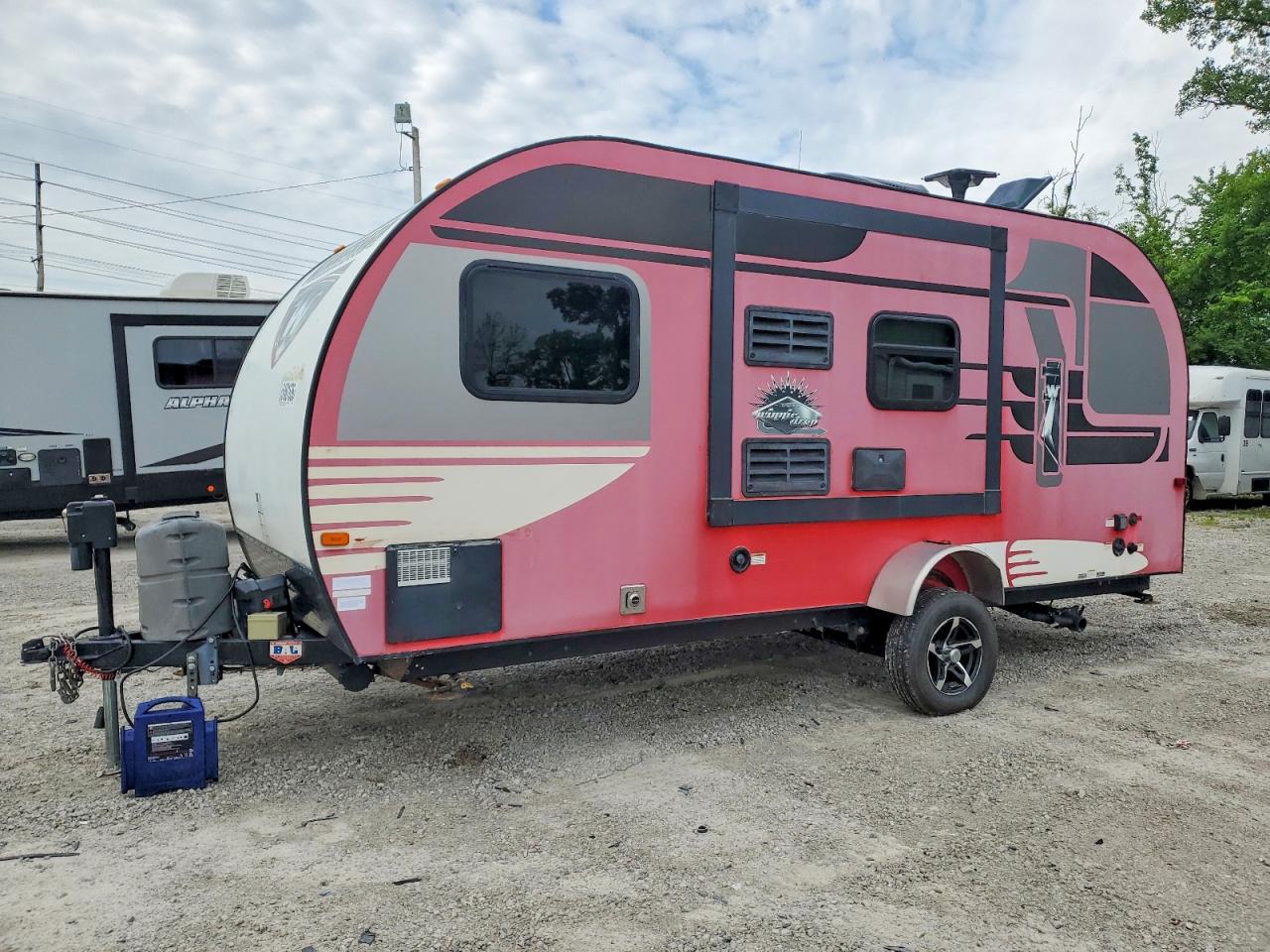 2017 WINNEBAGO M-170s VIN 54CTW1H29H3032009 photo 2