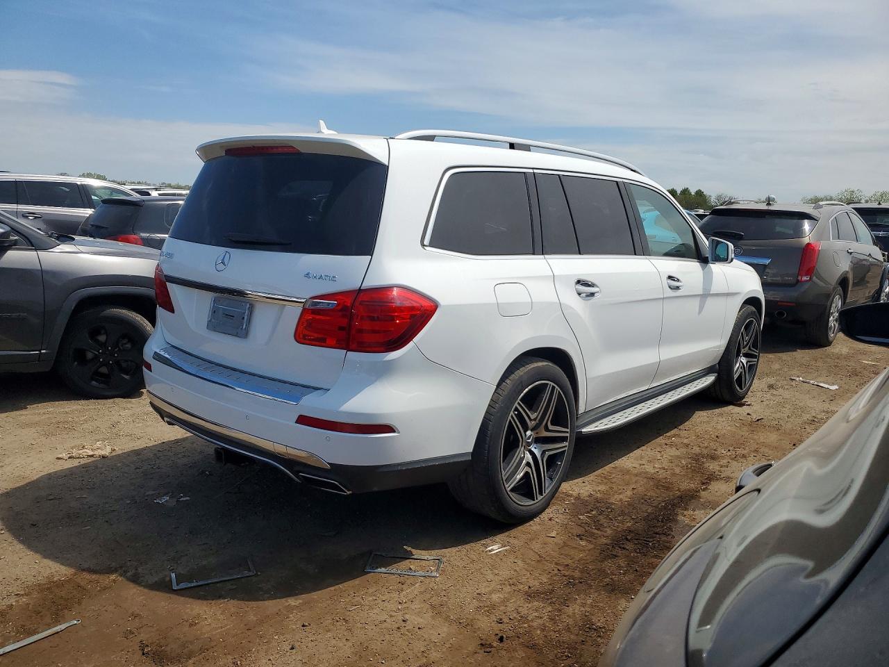 2014 Mercedes-Benz Gl-class VIN 4JGDF7CE7EA283025 photo 3