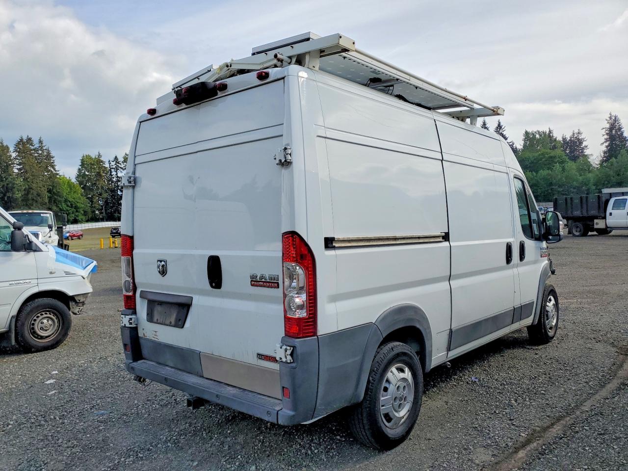 2014 RAM Promaster VIN 3C6TRVCD4EE129850 photo 3