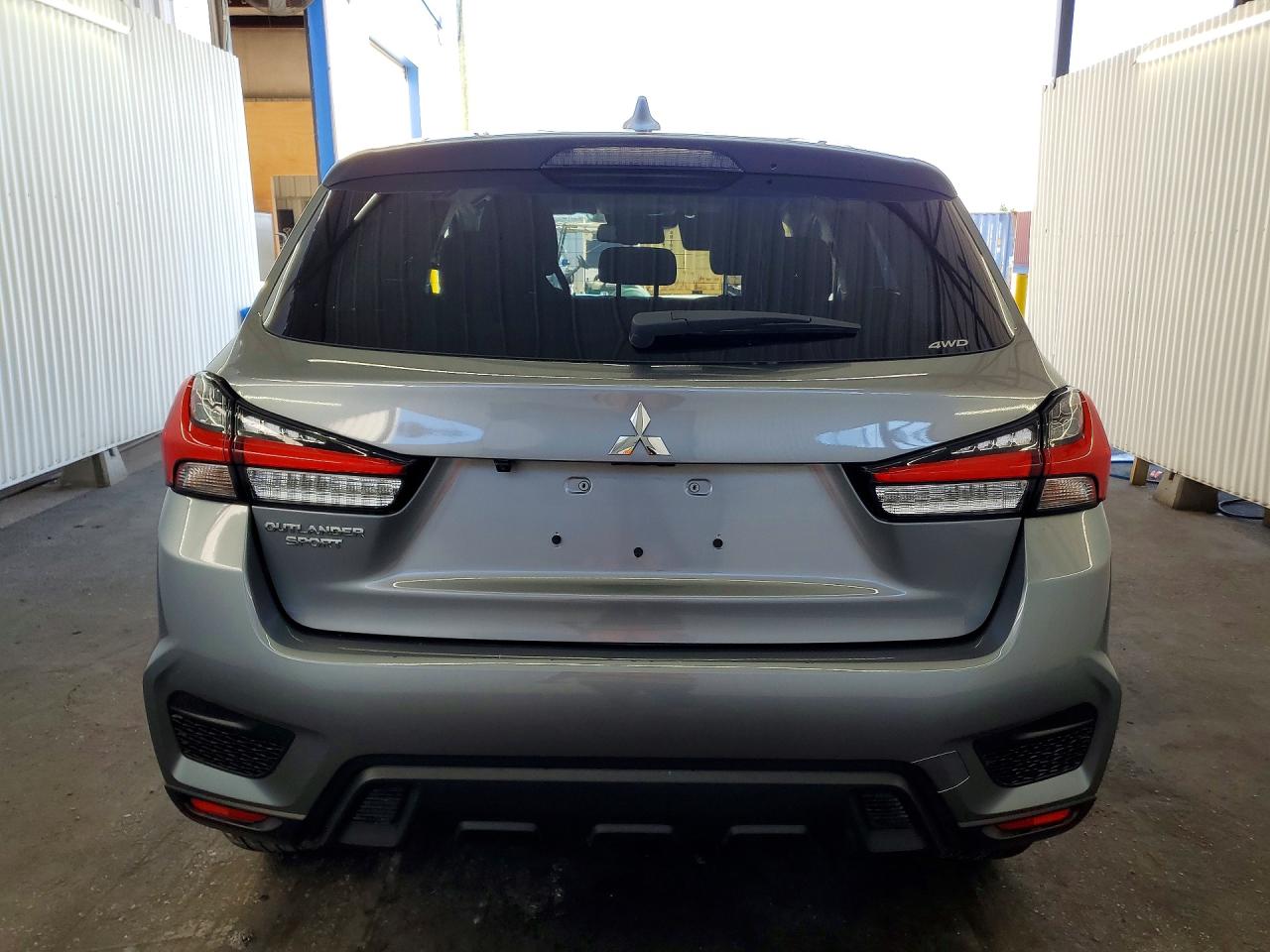 2026 Mitsubishi Outlander VIN JA4ARUAU5TU002675 photo 6