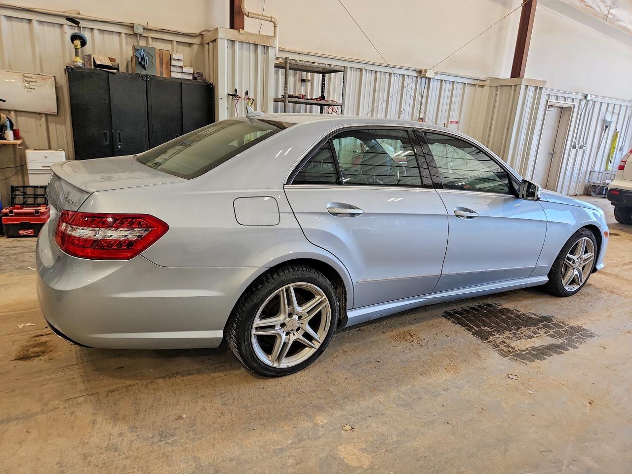 2013 Mercedes-Benz E-class VIN WDDHF9BB7DA687679 photo 3