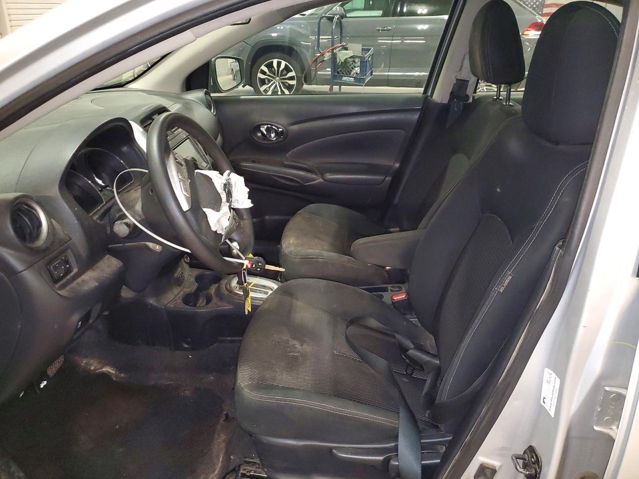 2019 NISSAN Versa VIN 3N1CN7AP7KL876902 photo 7